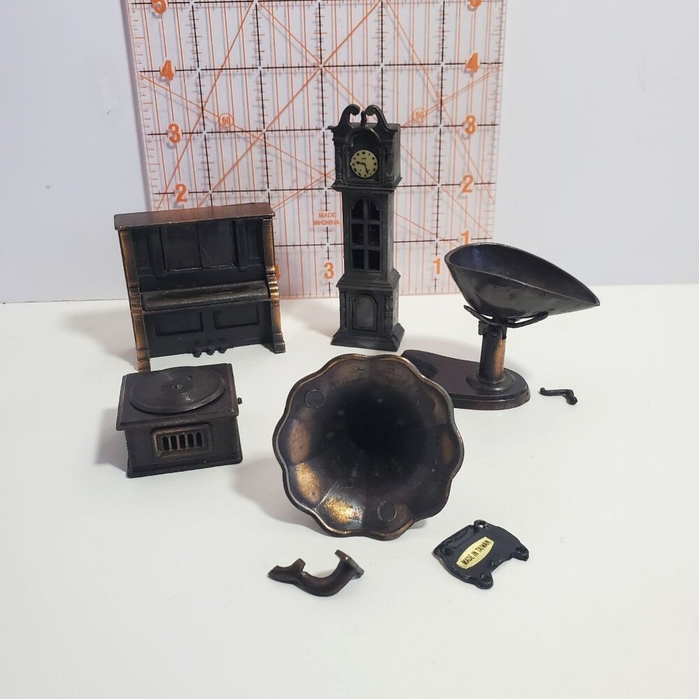 Durham Industries 70s Dollhouse Furniture Lot Diecast Metal Parts Only - Picture 2 of 14